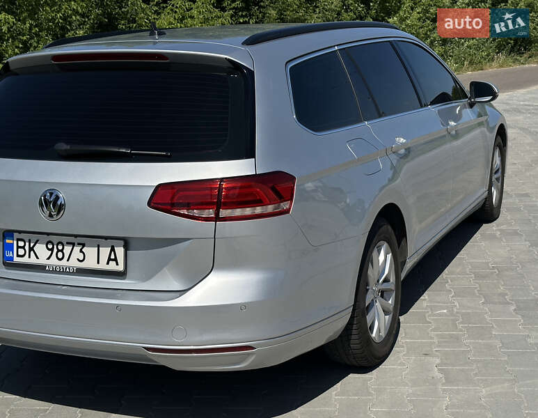 Универсал Volkswagen Passat 2018 в Дубно фото 13 Универсал Volkswagen Passat 2018 в Дубно