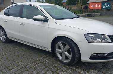 Седан Volkswagen Passat 2014 в Черновцах