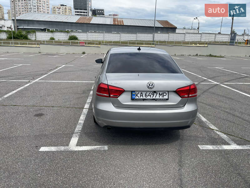 Седан Volkswagen Passat 2013 в Києві