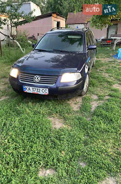 Универсал Volkswagen Passat 2002 в Киеве