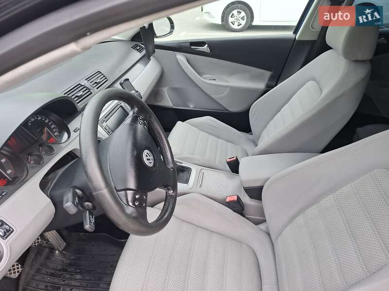 Универсал Volkswagen Passat 2006 в Умани фото 16 Универсал Volkswagen Passat 2006 в Умани
