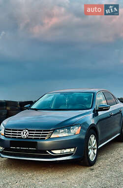 Седан Volkswagen Passat 2012 в Одессе