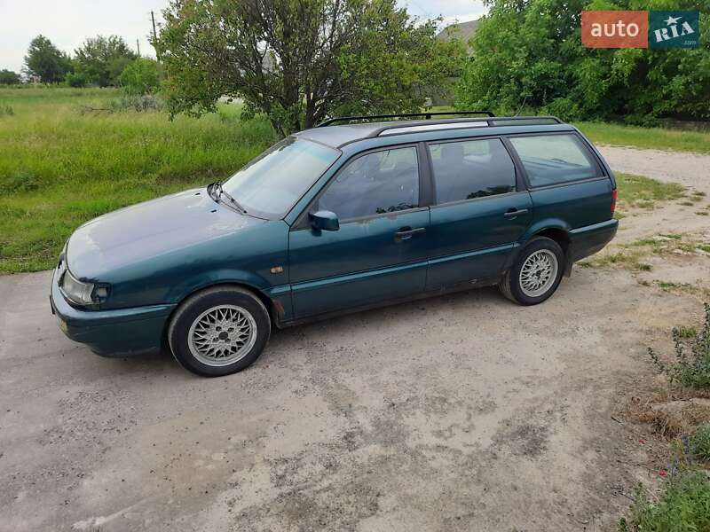 Универсал Volkswagen Passat 1996 в Мурованых Куриловцах