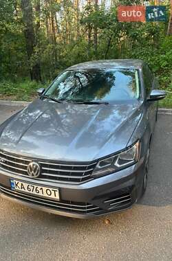 Седан Volkswagen Passat 2018 в Києві