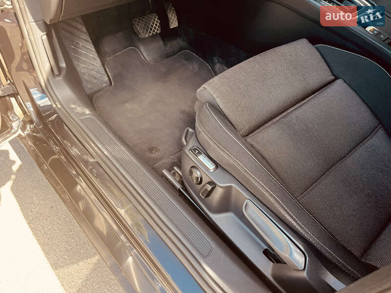 Универсал Volkswagen Passat 2016 в Ужгороде