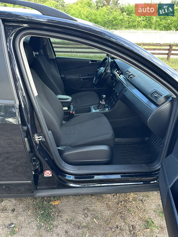 Универсал Volkswagen Passat 2005 в Полтаве