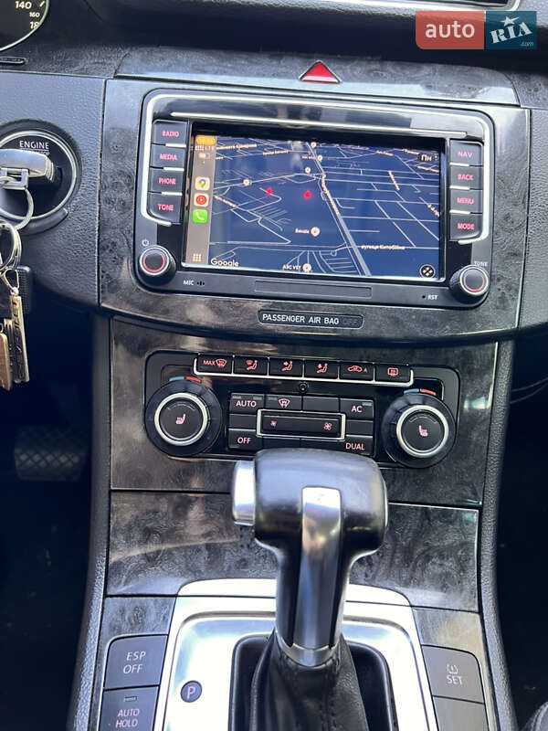 Седан Volkswagen Passat 2010 в Одессе