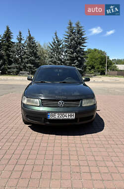 Седан Volkswagen Passat 1998 в Братському
