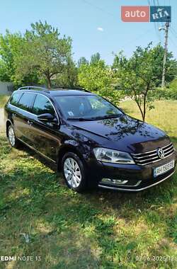 Універсал Volkswagen Passat 2011 в Слов'янську