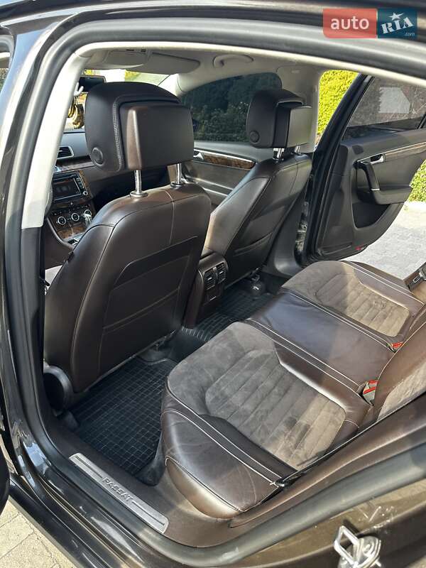 Седан Volkswagen Passat 2012 в Львові
