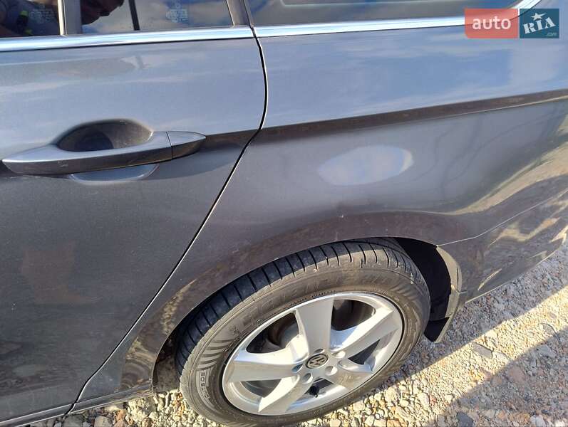 Универсал Volkswagen Passat 2016 в Умани