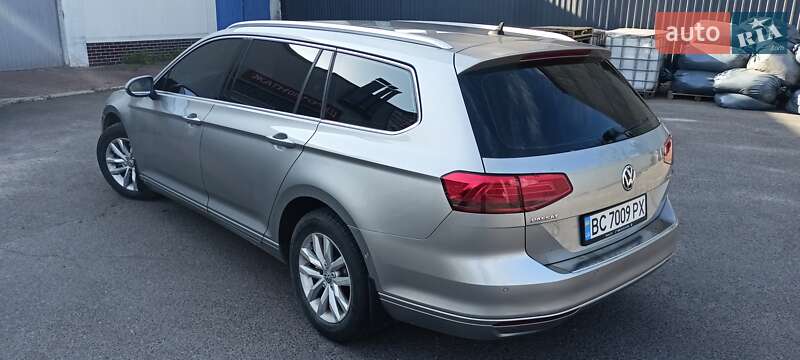 Універсал Volkswagen Passat 2015 в Львові
