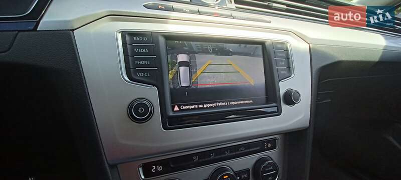 Універсал Volkswagen Passat 2015 в Львові