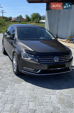 Седан Volkswagen Passat 2012 в Каменке-Бугской