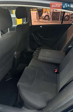 Седан Volkswagen Passat 2006 в 