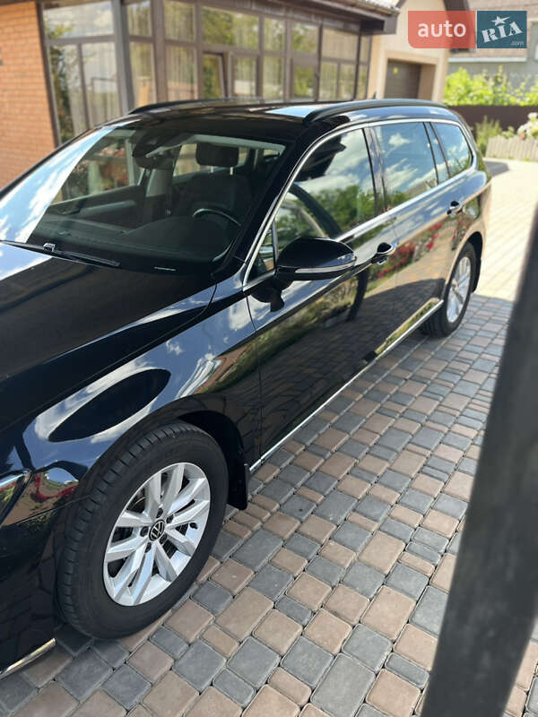 Универсал Volkswagen Passat 2020 в Смеле фото 8 Универсал Volkswagen Passat 2020 в Смеле