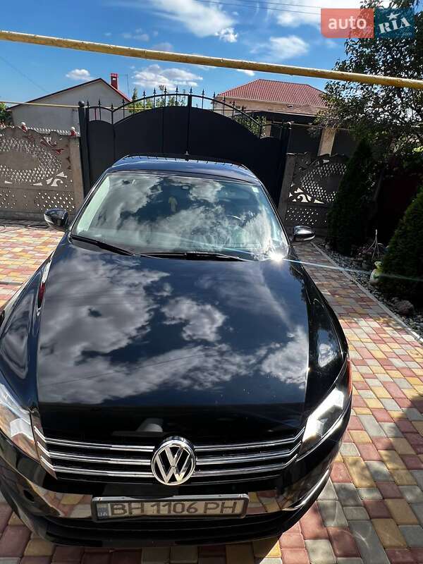 Седан Volkswagen Passat 2013 в Великодолинському