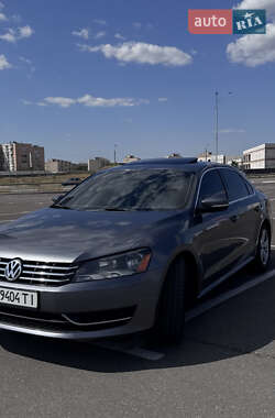 Седан Volkswagen Passat 2012 в Одессе