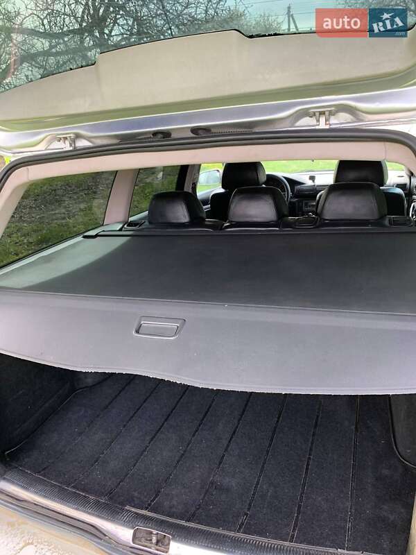 Універсал Volkswagen Passat 2000 в Чернівцях