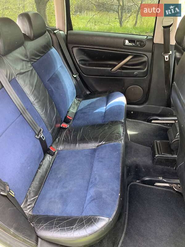 Універсал Volkswagen Passat 2000 в Чернівцях