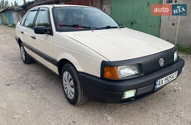 Седан Volkswagen Passat 1989 в Харькове