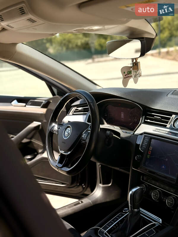 Универсал Volkswagen Passat 2016 в Кропивницком фото 21 Универсал Volkswagen Passat 2016 в Кропивницком
