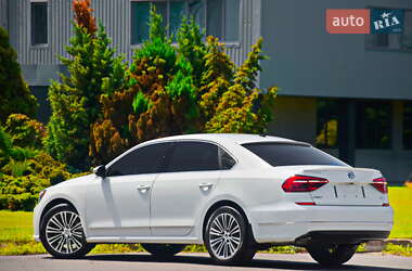 Седан Volkswagen Passat 2018 в Дніпрі