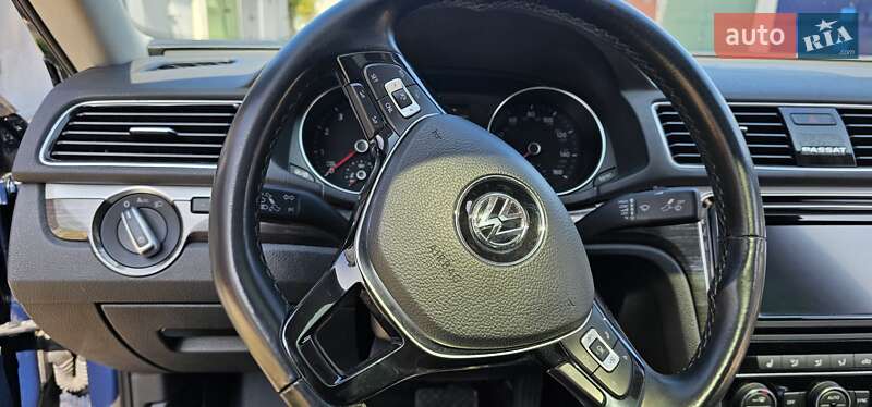 Седан Volkswagen Passat 2017 в Измаиле