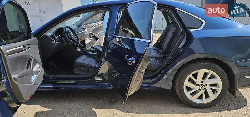 Седан Volkswagen Passat 2017 в Измаиле