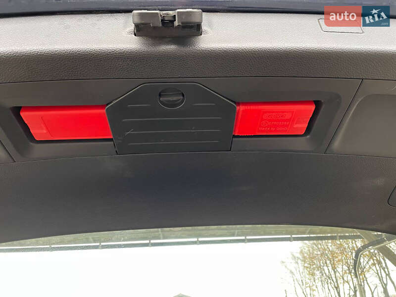 Универсал Volkswagen Passat 2014 в Стрые фото 20 Универсал Volkswagen Passat 2014 в Стрые