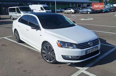 Седан Volkswagen Passat 2014 в Киеве