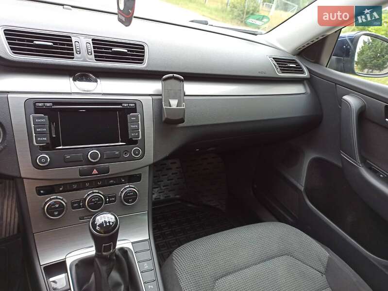 Универсал Volkswagen Passat 2014 в Тернополе