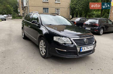 Универсал Volkswagen Passat 2006 в Киеве