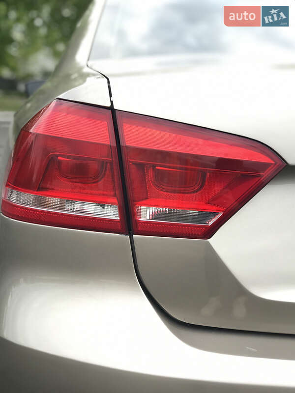 Седан Volkswagen Passat 2014 в Чернігові