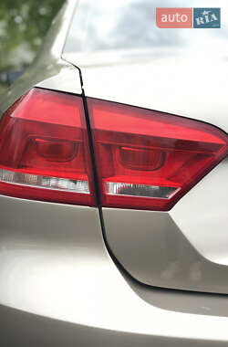Седан Volkswagen Passat 2014 в 