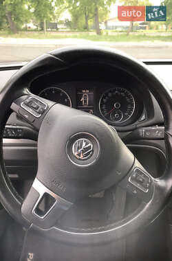Седан Volkswagen Passat 2014 в 