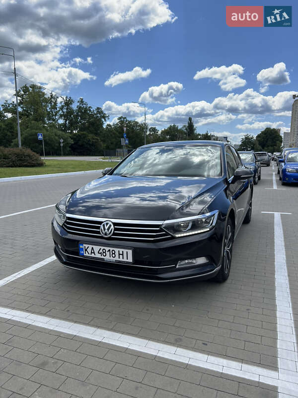 Седан Volkswagen Passat 2016 в Броварах