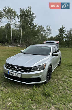 Седан Volkswagen Passat 2016 в Сумах