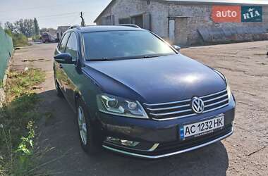 Універсал Volkswagen Passat 2011 в Луцьку