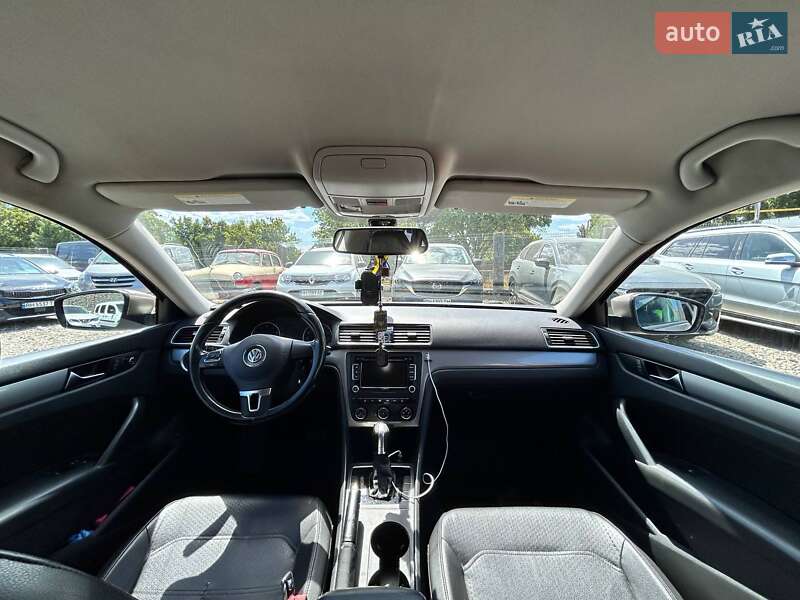 Седан Volkswagen Passat 2014 в Одессе