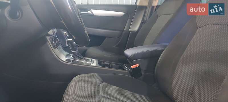 Універсал Volkswagen Passat 2012 в Коломиї