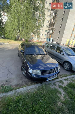 Седан Volkswagen Passat 1998 в Житомире