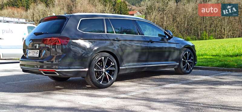 Універсал Volkswagen Passat 2021 в Коростені