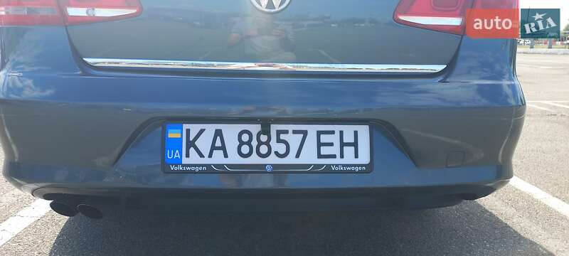 Седан Volkswagen Passat 2011 в Києві