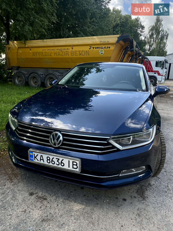Седан Volkswagen Passat 2017 в Кролевце