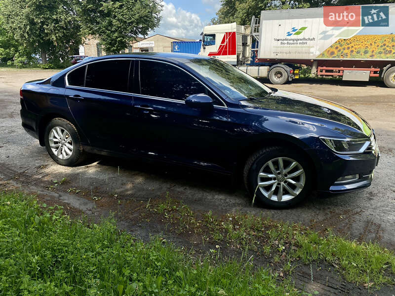 Седан Volkswagen Passat 2017 в Кролевце