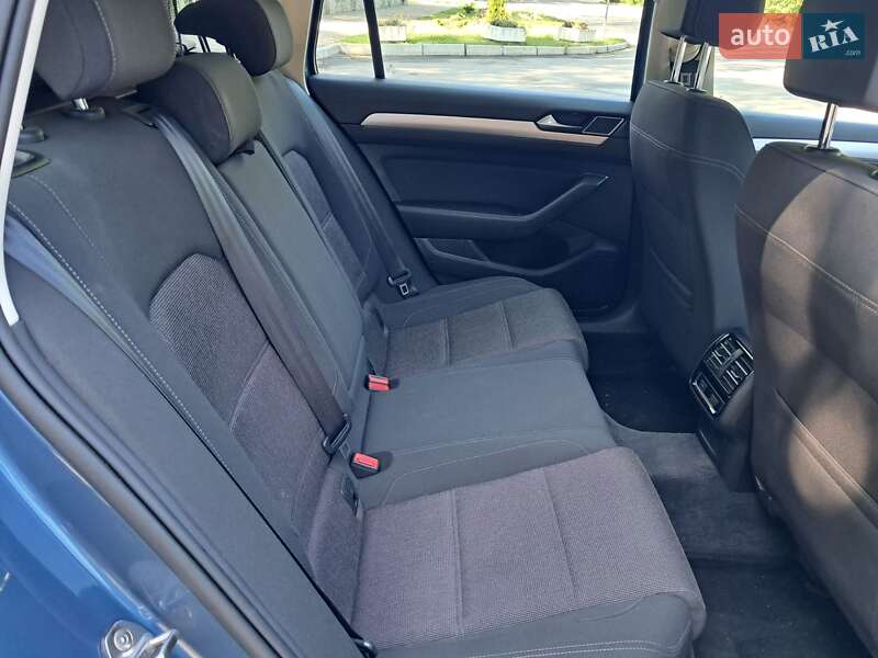 Универсал Volkswagen Passat 2017 в Полтаве фото 23 Универсал Volkswagen Passat 2017 в Полтаве