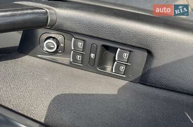 Універсал Volkswagen Passat 2012 в 