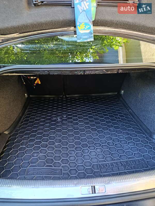 Седан Volkswagen Passat 2003 в Мукачево