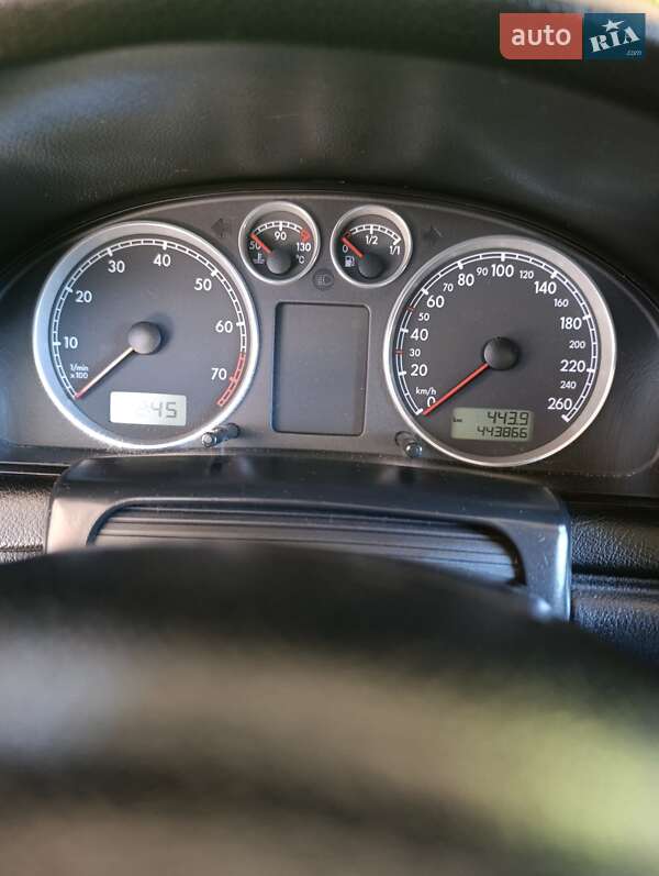 Седан Volkswagen Passat 2003 в Мукачево